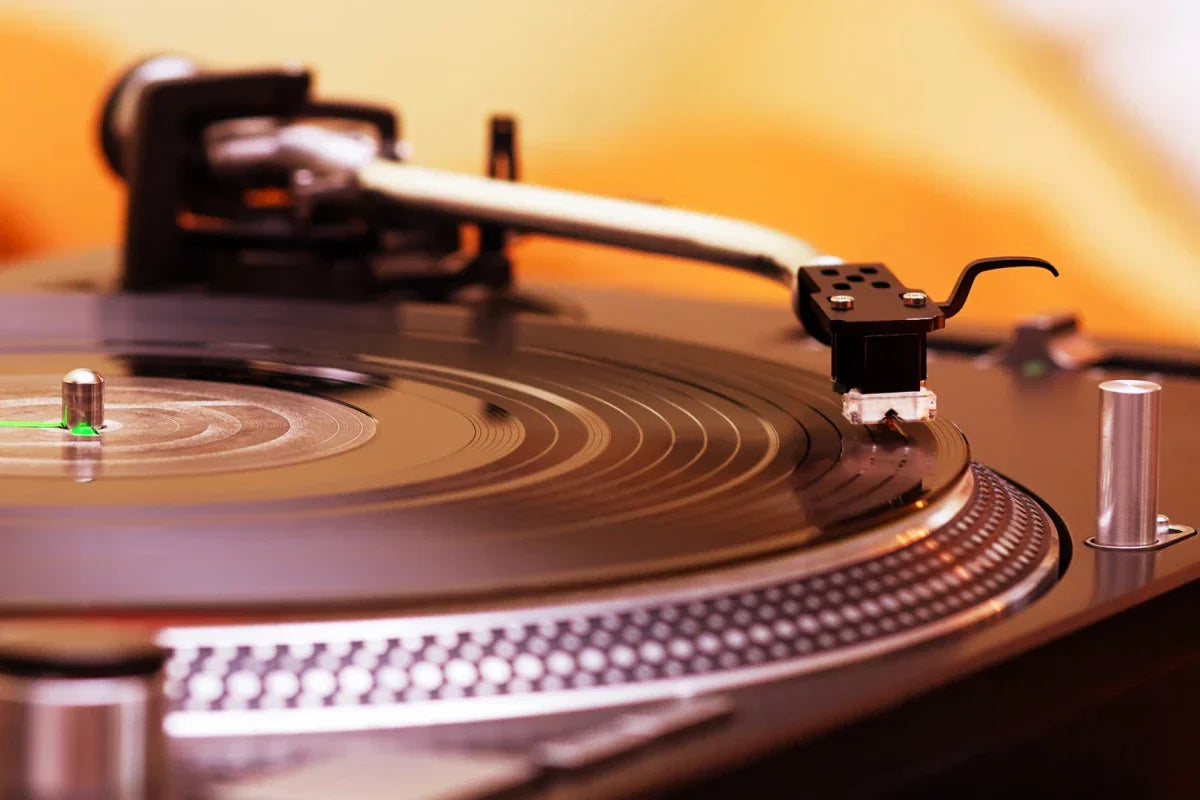 Why Vinyl Is Thriving Again — and How to Buy High-Quality Records Online