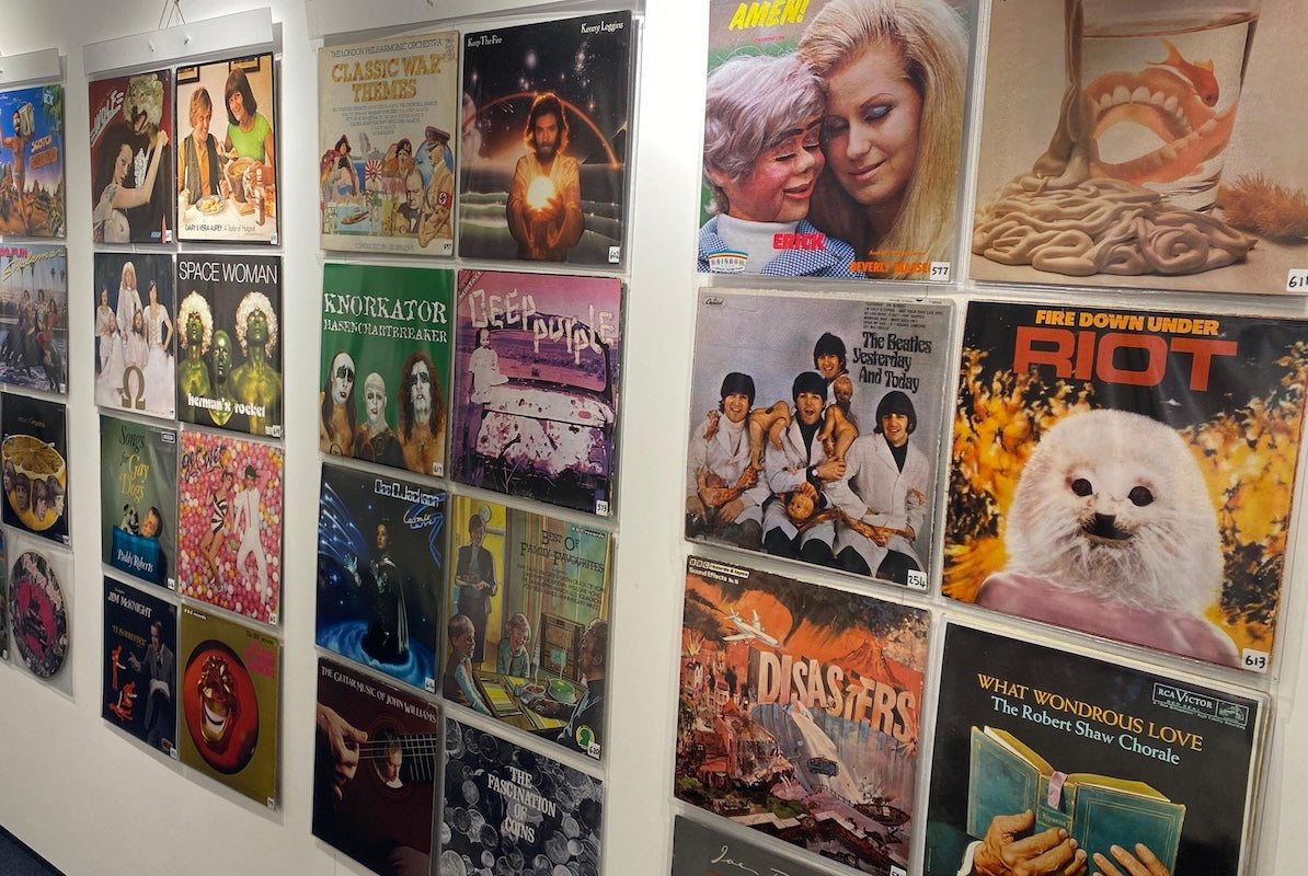 Top 10 Tips for Buying Vinyl Records Online Safely