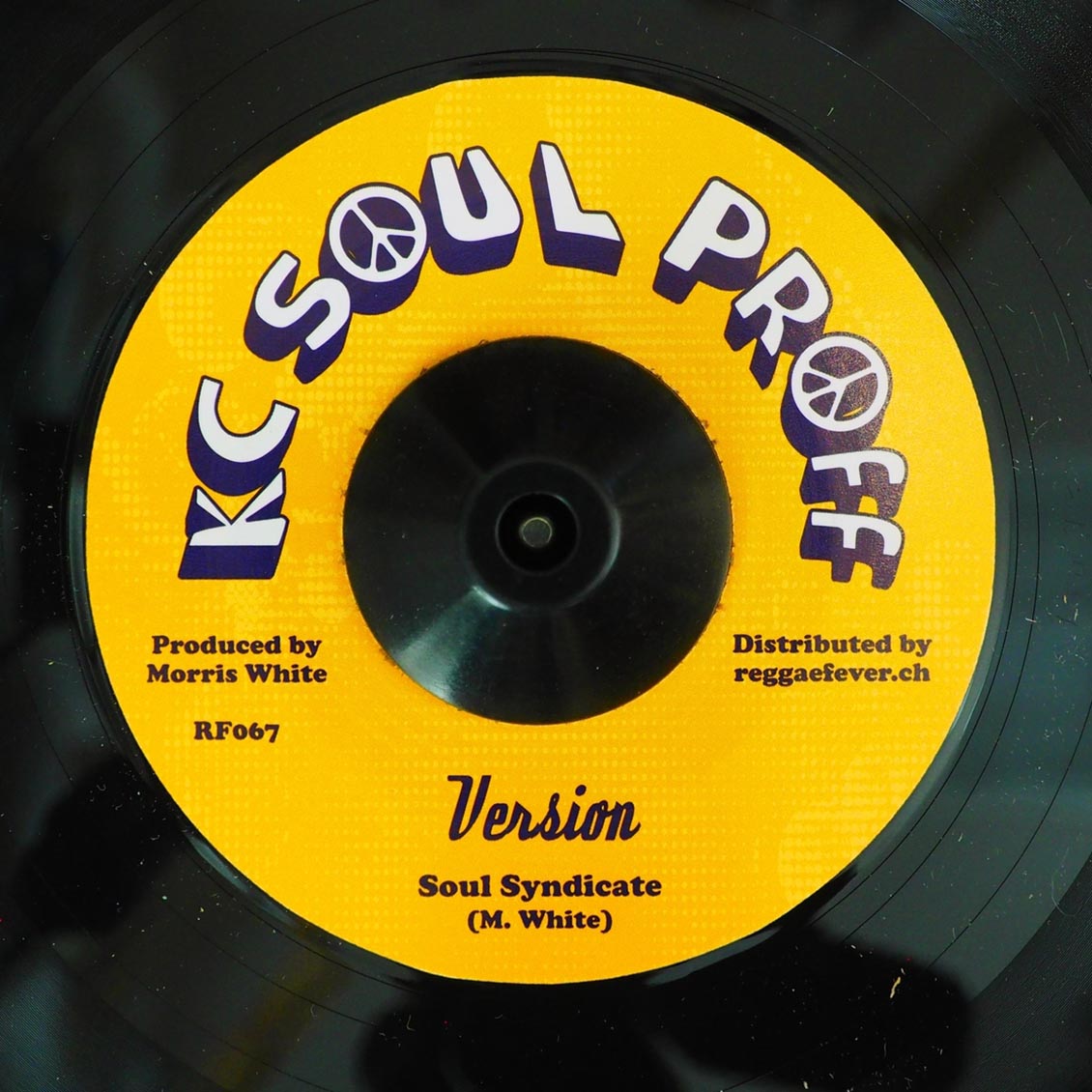 KC White - Don't Be Untrue / Soul Syndicate - Version