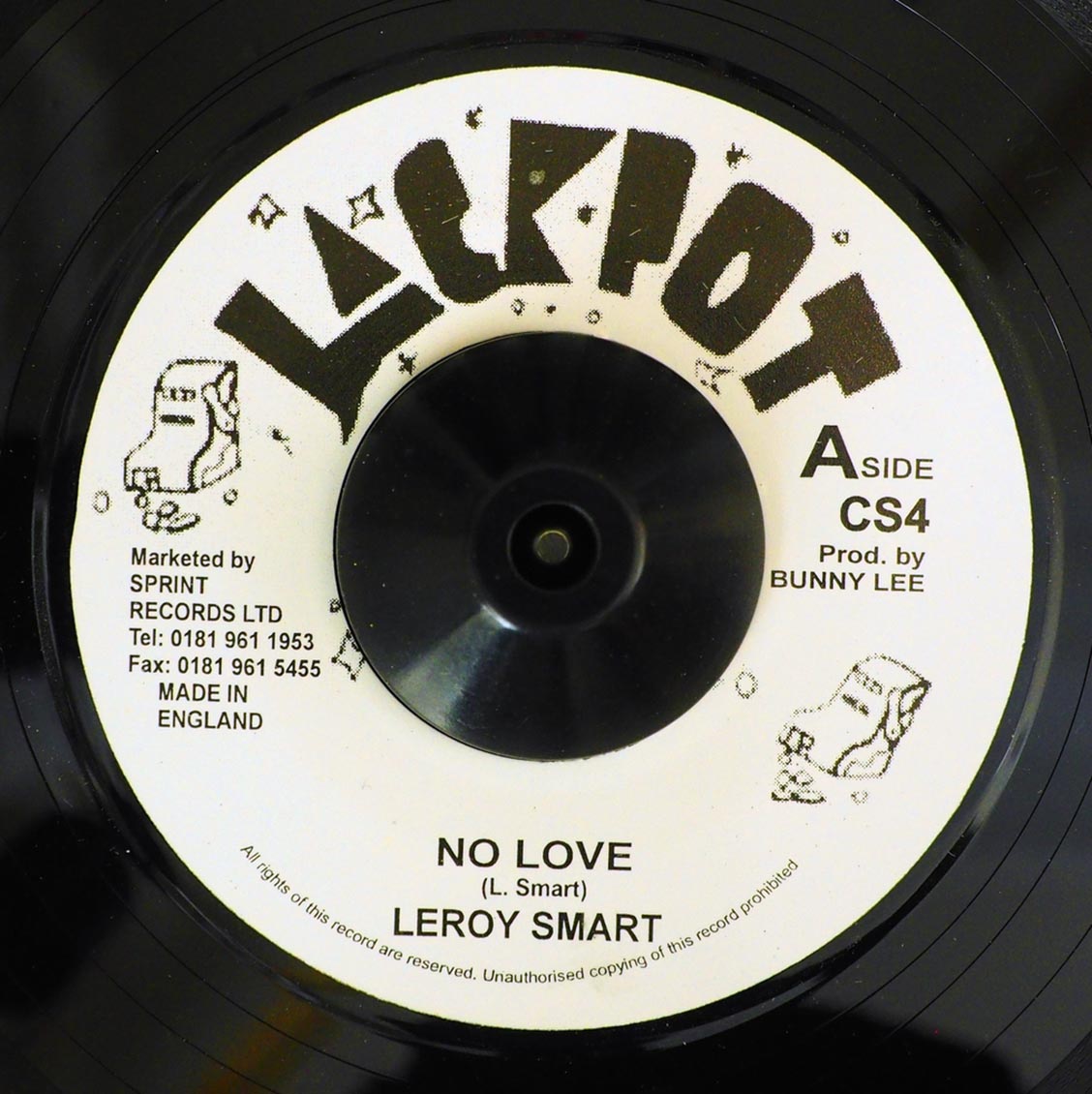 Leroy Smart - No Love / Version (rhythm: "Horace Andy - Zion Gate")