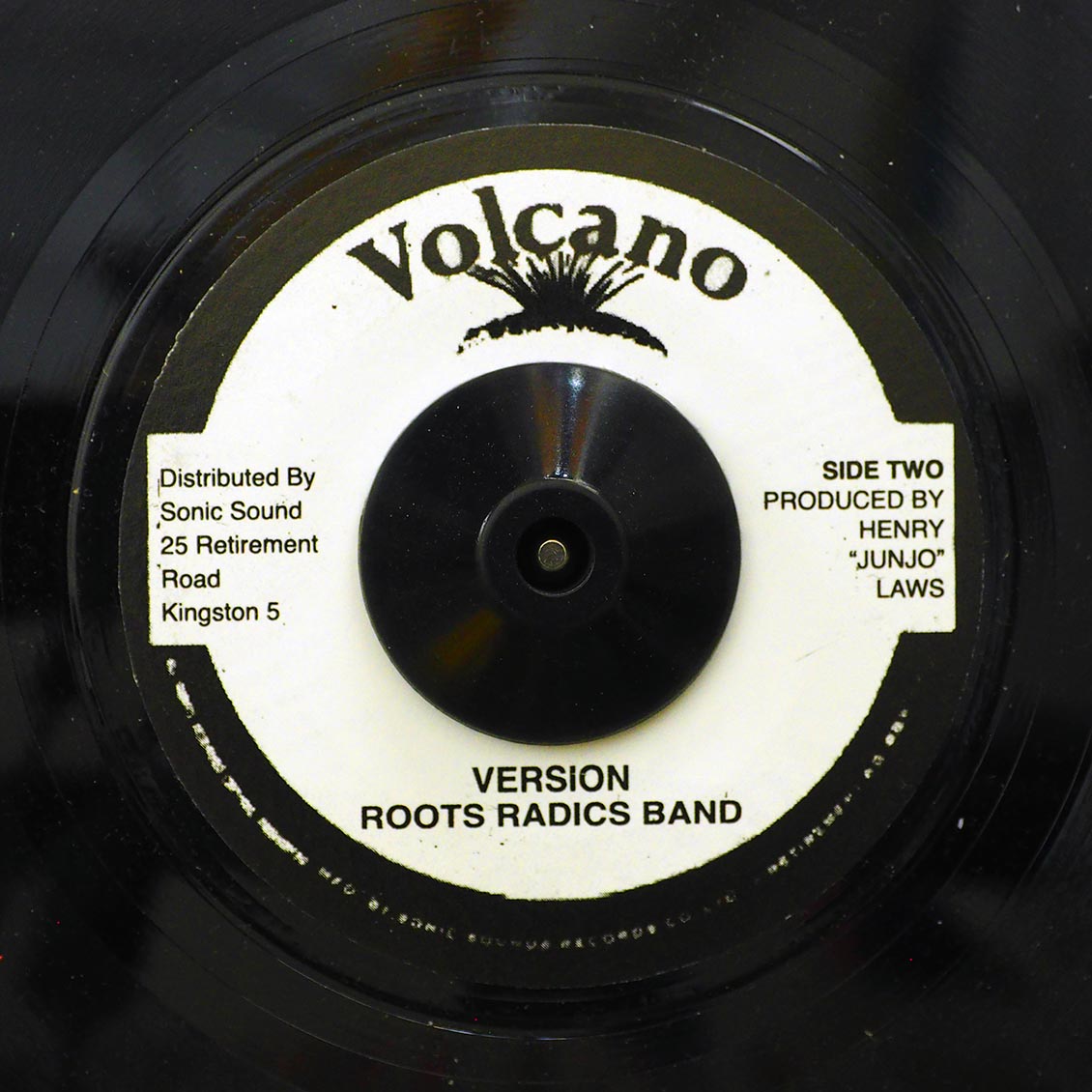 Barrington Levy, Trinity - Give Thanks & Praise / Roots Radics - A Yah We Deh Dub (rhythm: "Barrington Levy - A Yah We Deh")