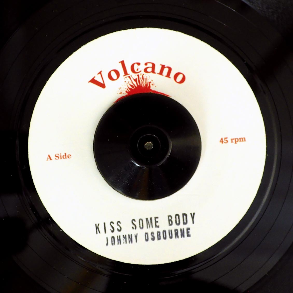 Johnny Osbourne - Kiss Somebody / Roots Radics - Version (rhythm: "Johnny Osbourne - Kiss Somebody")