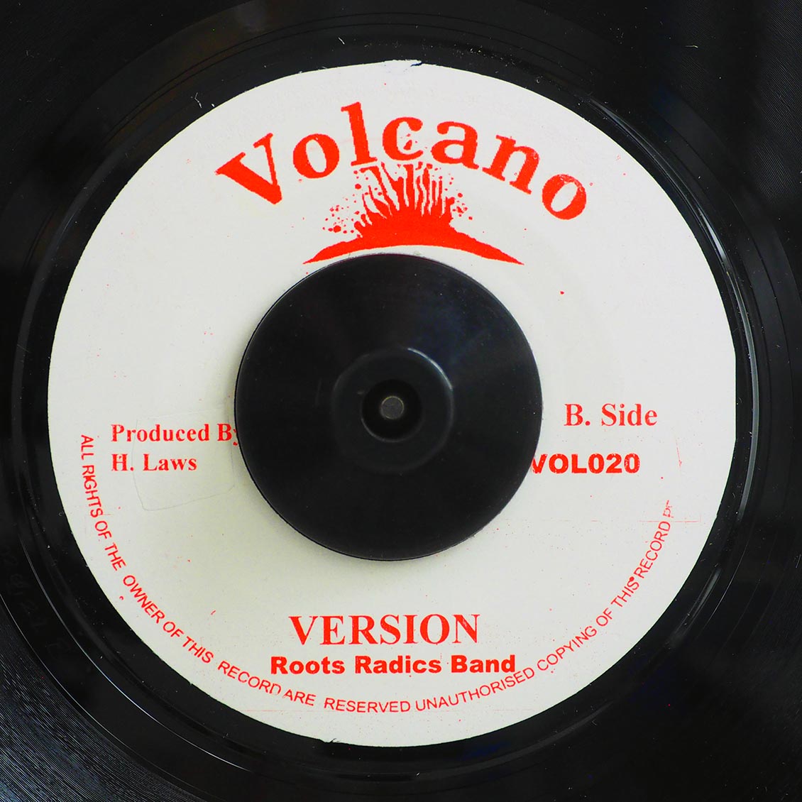 Rod Taylor - Them A Top Ranking / Roots Radics - Version (rhythm: "Rod Taylor - Them A Top Ranking")
