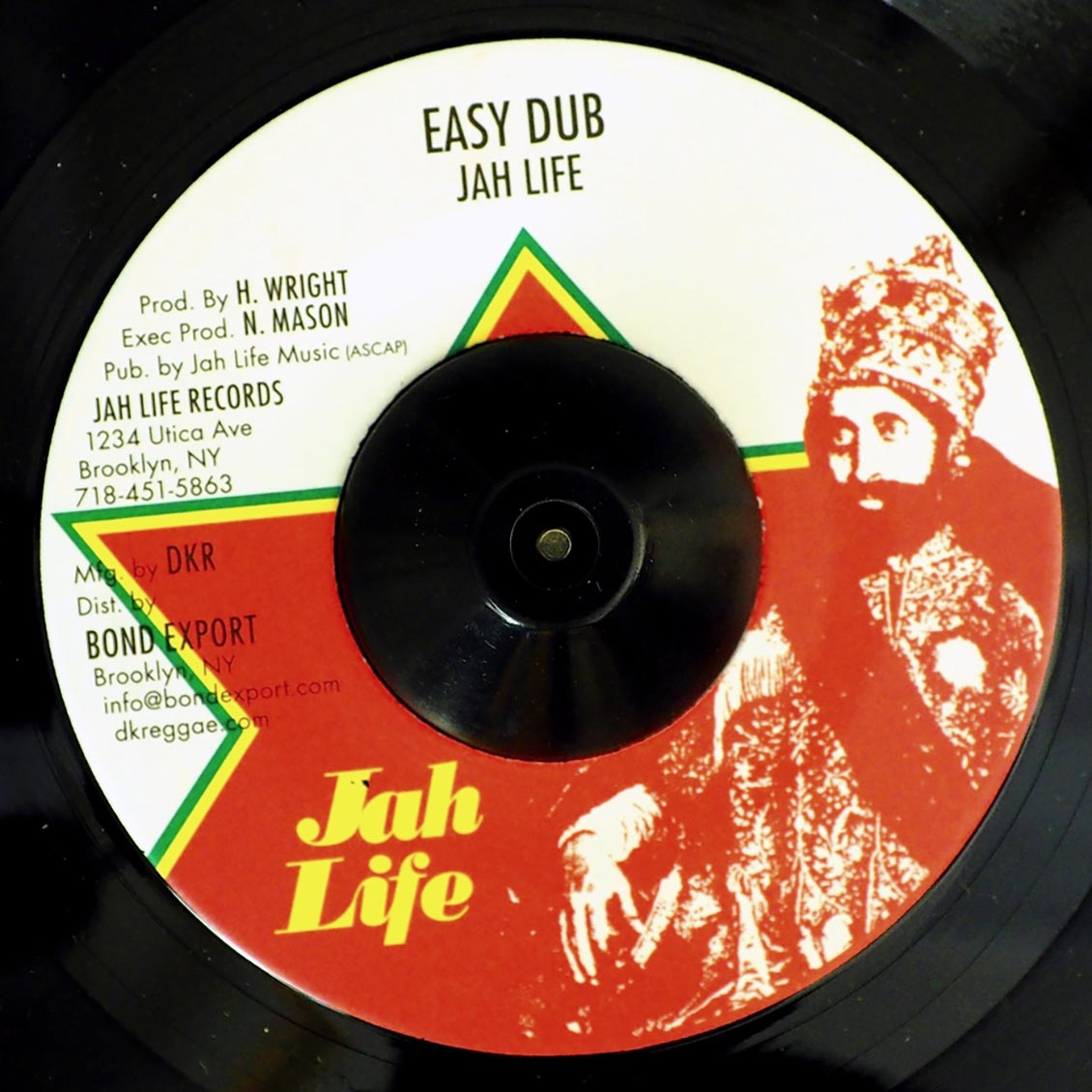 Icho Candy - Ease Up The Pressure / Version (rhythm: "Dennis Brown - Easy Take It Easy")
