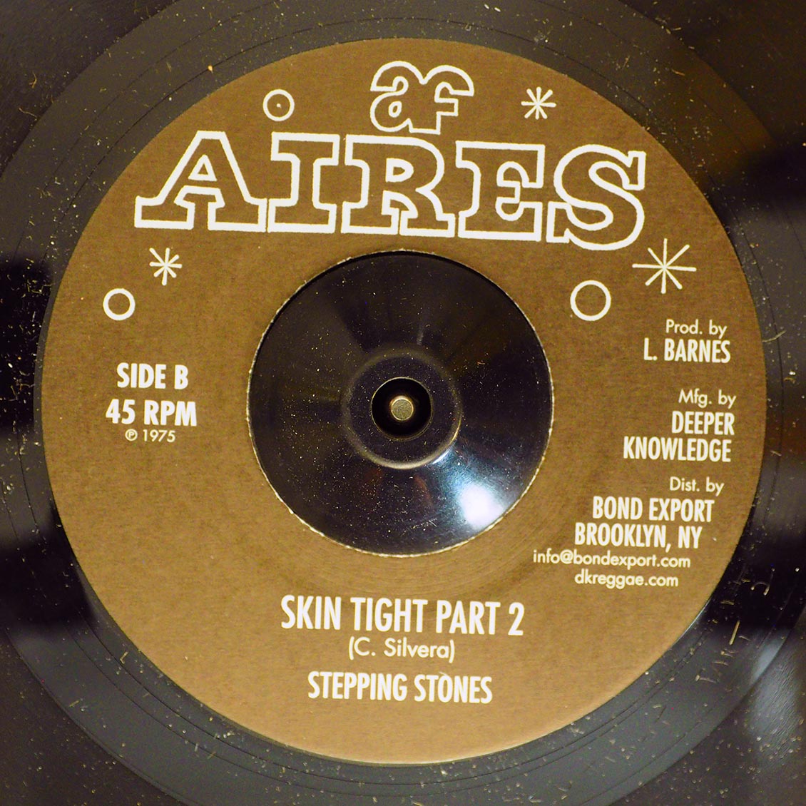 Stepping Stones - Skin Tight Part 1 / Stepping Stones - Skin Tight Part 2