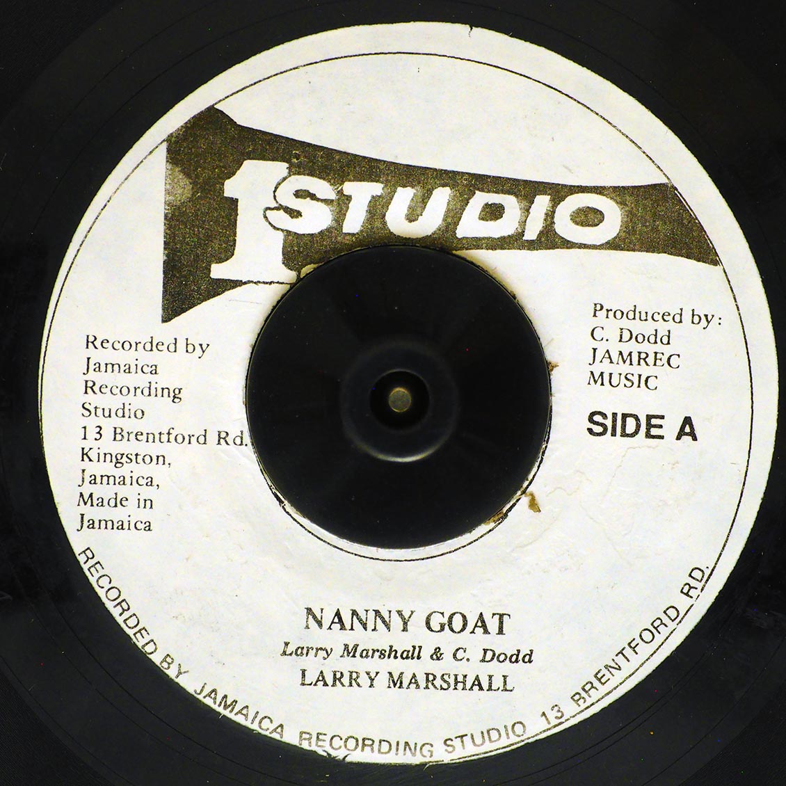 Larry Marshall - Nanny Goat / Sound Dimension - Version (rhythm: "Darker Shade Of Black")
