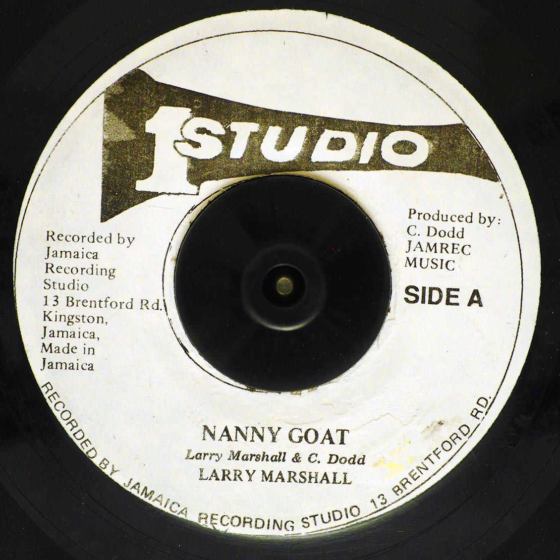 Larry Marshall - Nanny Goat / Sound Dimension - Version (rhythm: "Darker Shade Of Black")