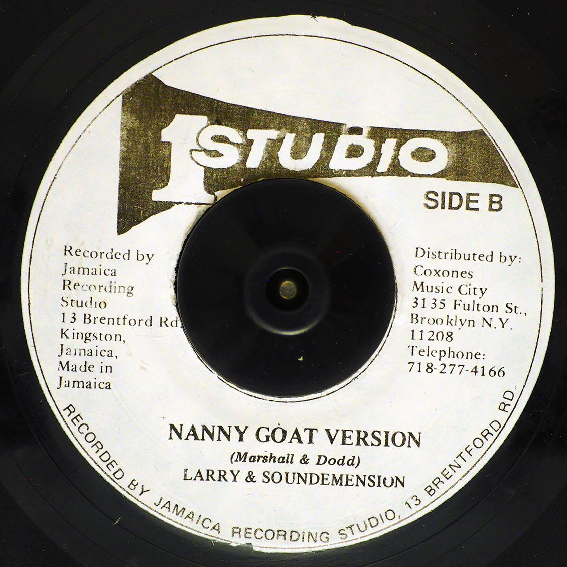 Larry Marshall - Nanny Goat / Sound Dimension - Version (rhythm: "Darker Shade Of Black")