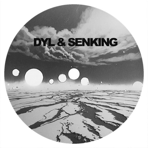 DYL & SENKING - DIVING SAUCER ATTACK