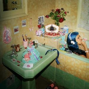 ECCA VANDAL - LOOKING FOR PEOPLE TO UNFOLLOW