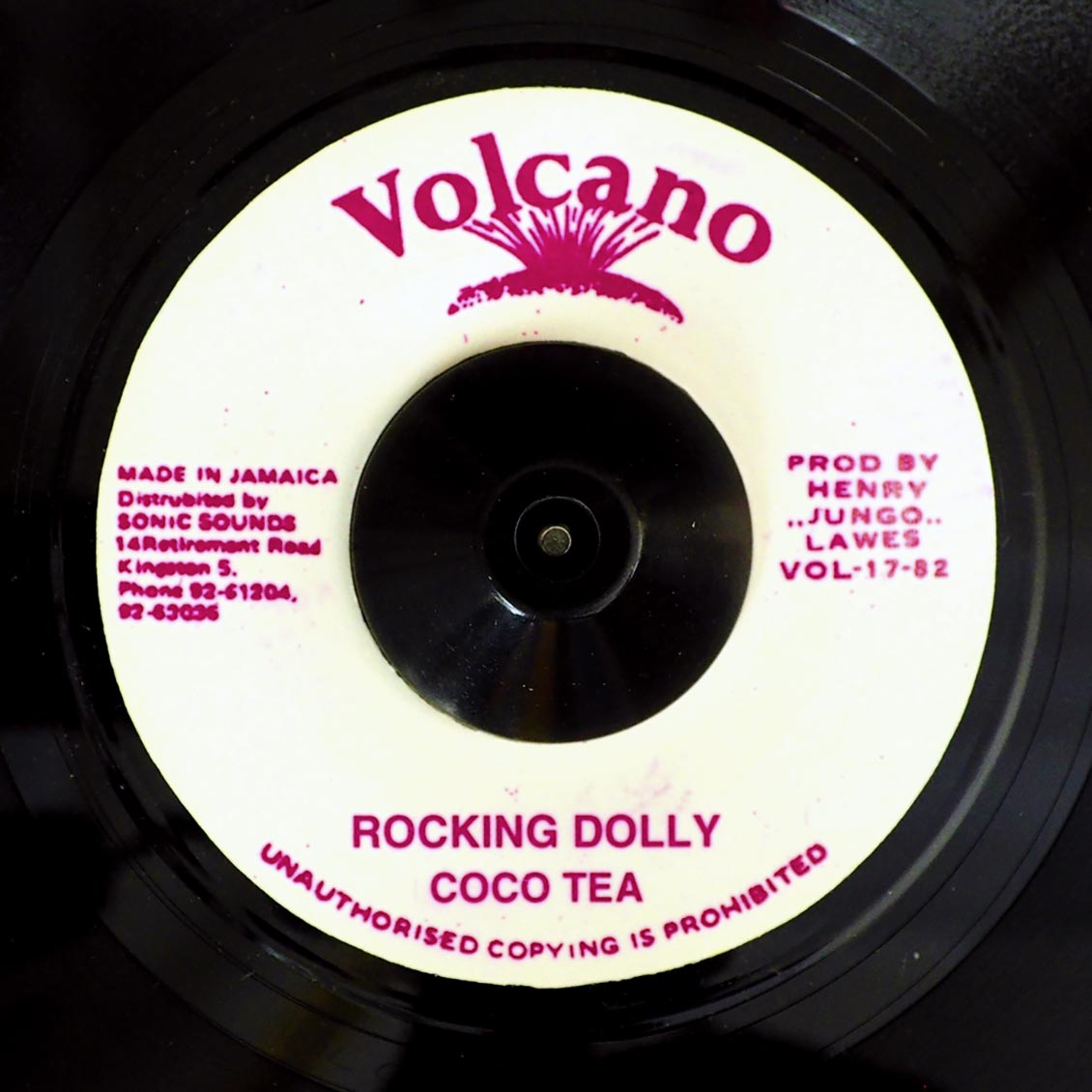 Cocoa Tea - Rocking Dolly  /  Roots Radics - Version (rhythm: "Armagideon")