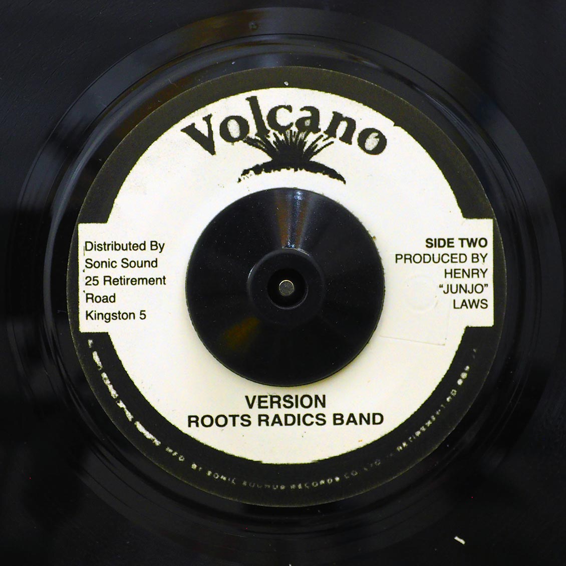 Barrington Levy - Bounty Hunter  /  Roots Radics - Untitled