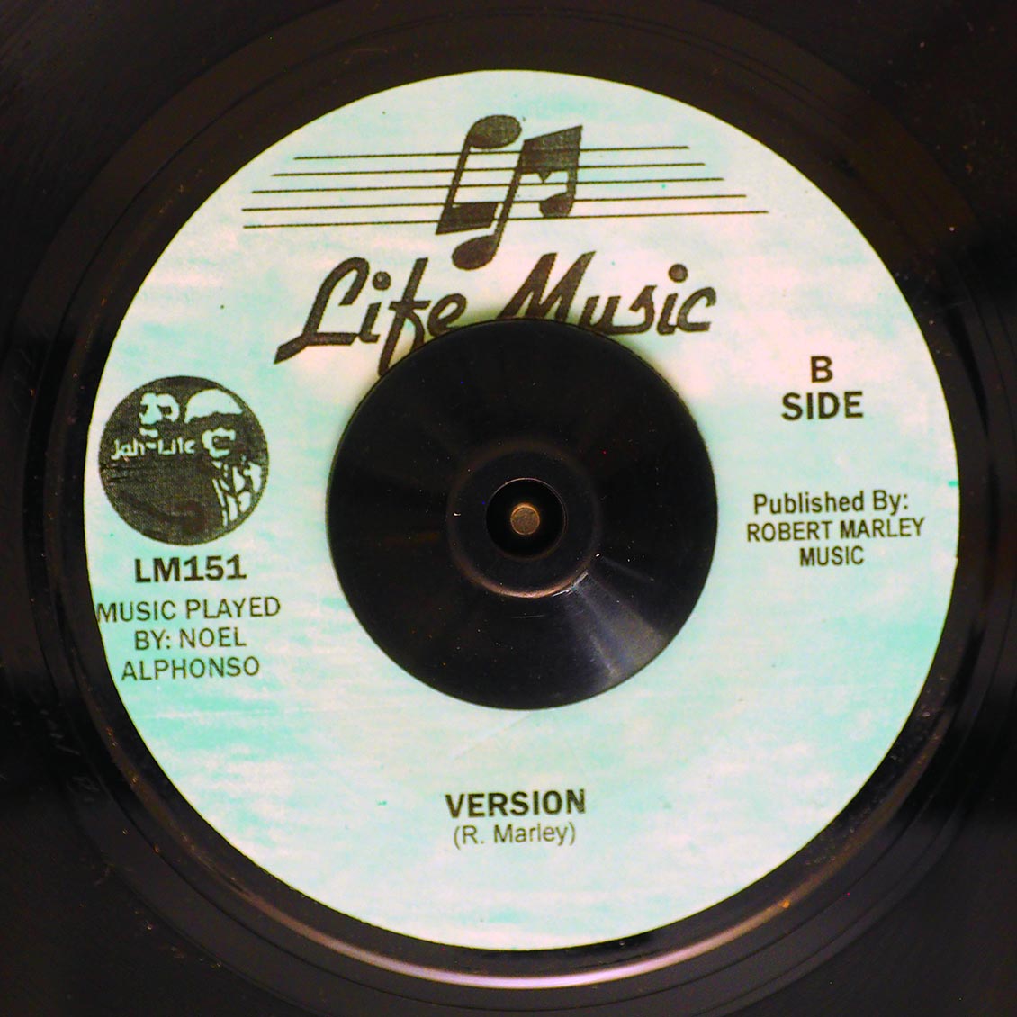 Skelly Vibes - Natural Mystic  /  Version (rhythm: "Bob Marley - Natural Mystic")