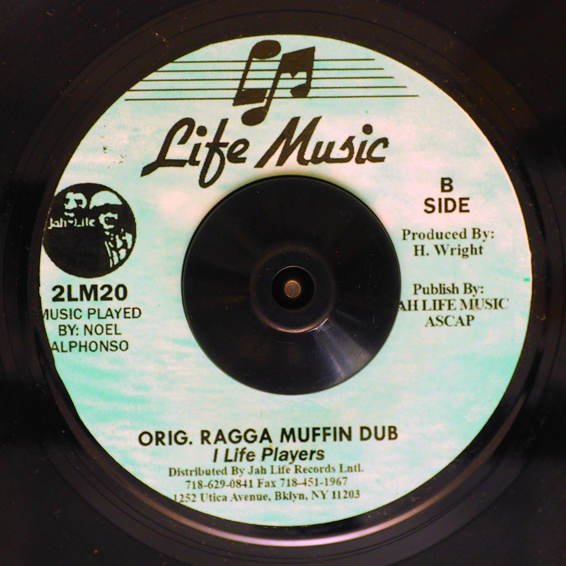 Scion Success - Sarsaparilla  /  I Life Players - Original Raggamuffin Dub (rhythm: "Barrington Levy - Raggamuffin")