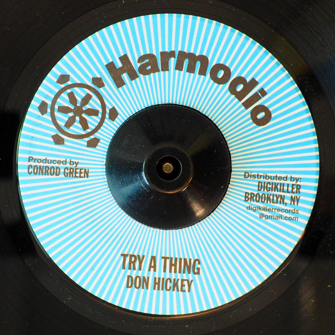 Don Hickey - Try A Thing  /  Version