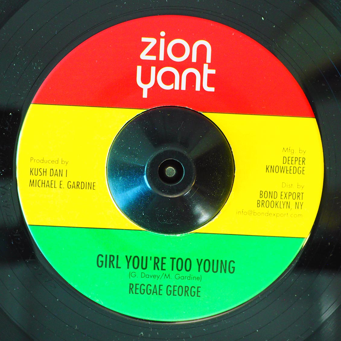 Reggae George - Girl You're Too Young  /  Version