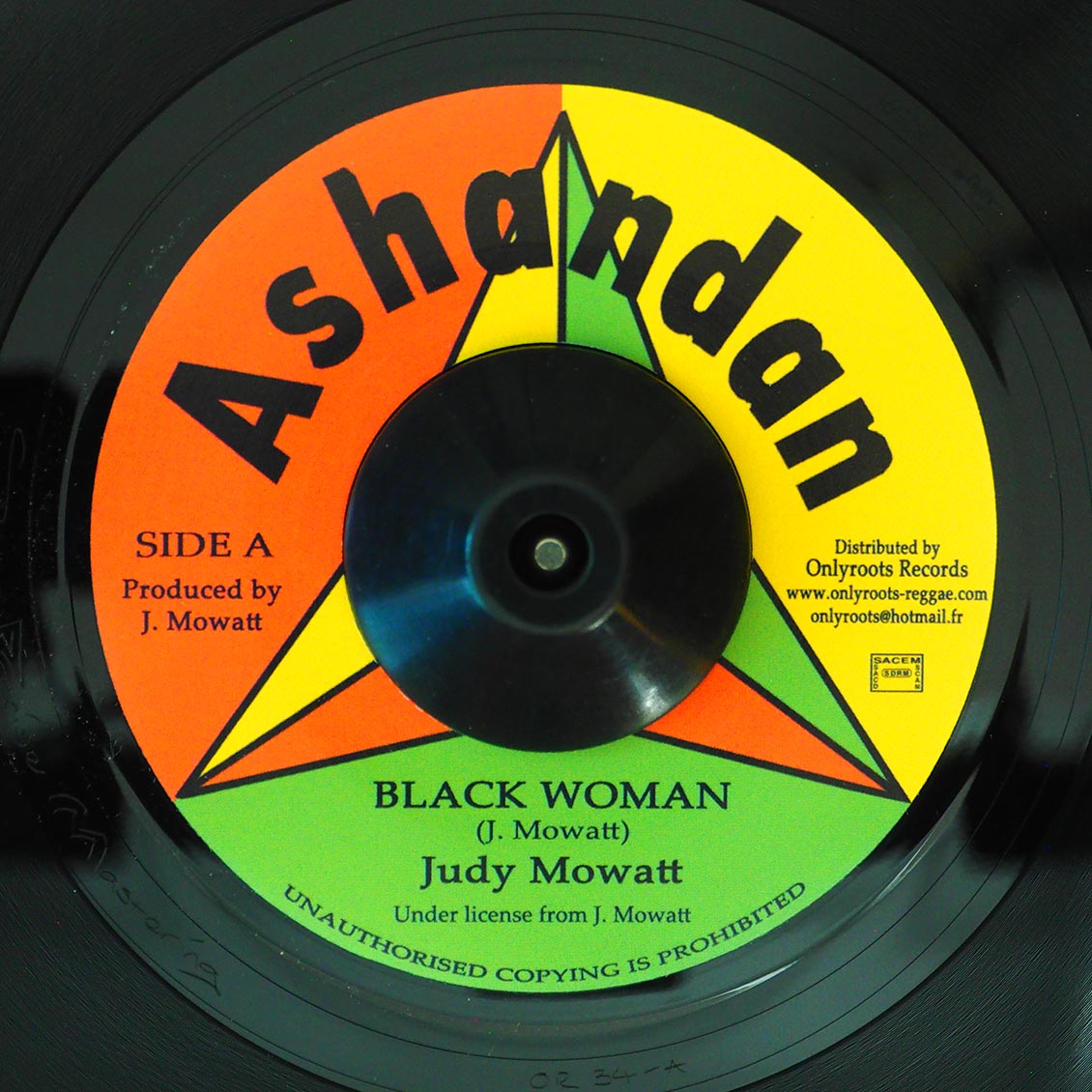 Judy Mowatt - Black Woman  /  Joy Tulloch - Black Beauty