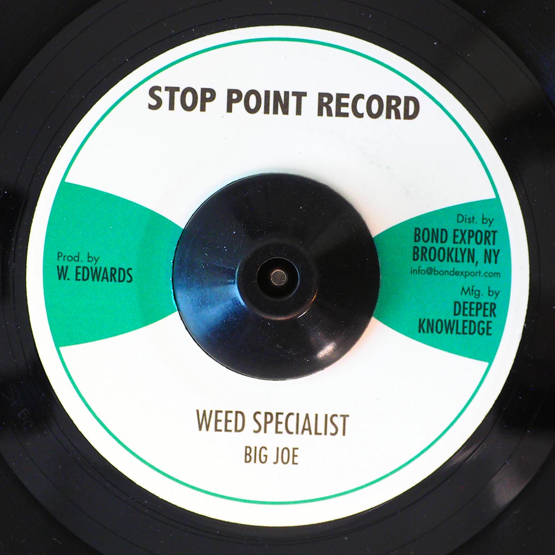 Big Joe - Weed Specialist  /  Version (rhythm: "Heaven & Earth")