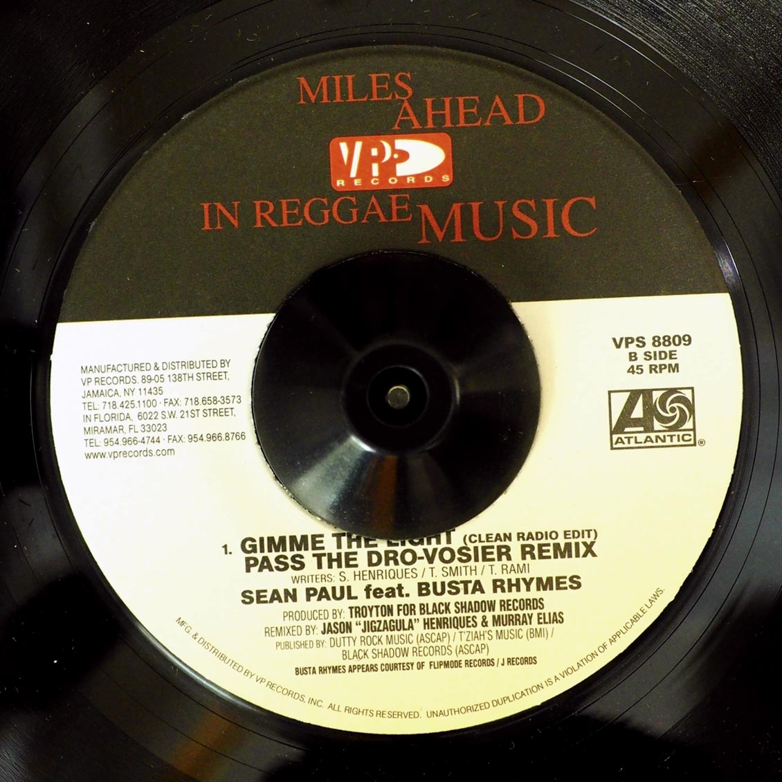 Sean Paul, Busta Rhymes - Give Me The Light Remix (Album Street Mix)  /  Sean Paul, Busta Rhymes - Give Me The Light Remix (Clean Radio Edit) (rhythm: "The Buzz/Give Me The Light")