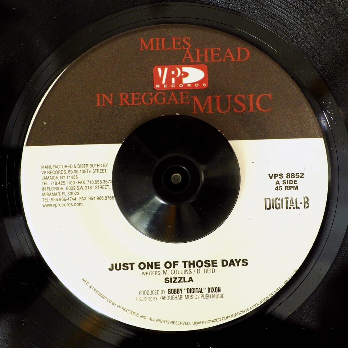 Sizzla - Just One Of Those Days  /  Sizzla - Why Should I (rhythm: "Queen Majesty")