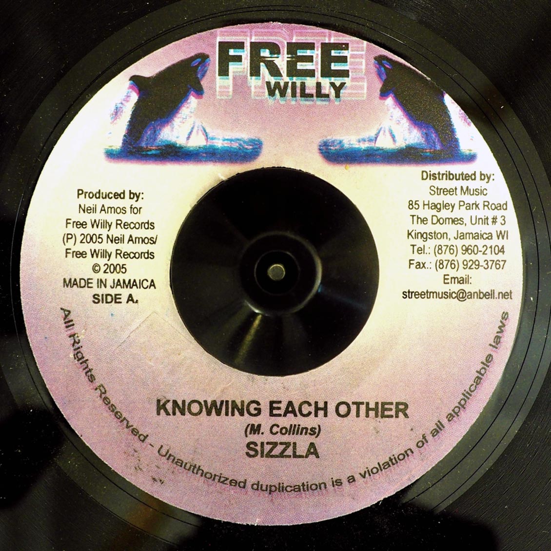 Sizzla - Knowing Each Other  /  Beekle Bailey - Lies (rhythm: "I Hold The Handle") (orig. press)