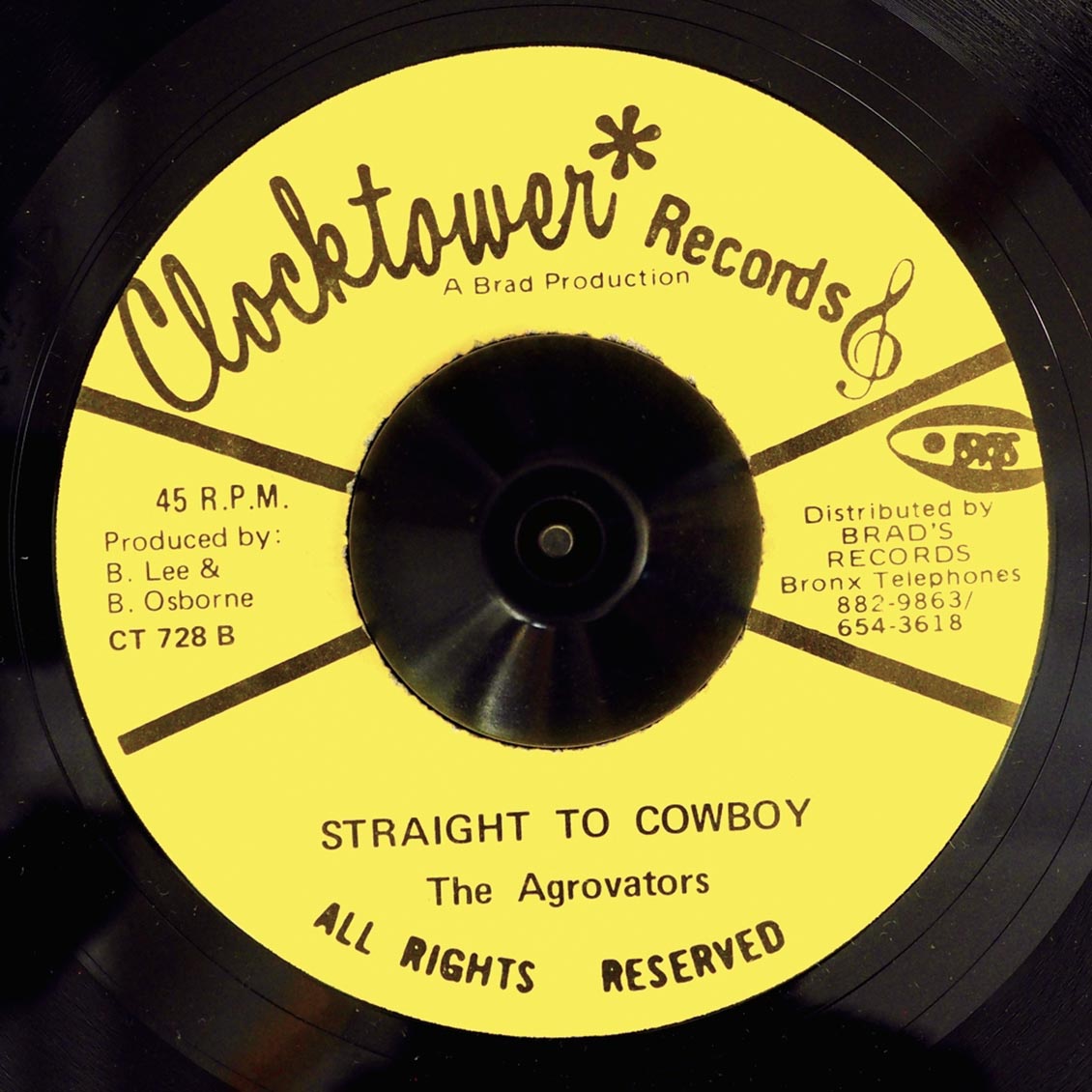 Johnny Clarke - Too Much War  /  The Aggrovators - Straight To Cowboy (orig. press)