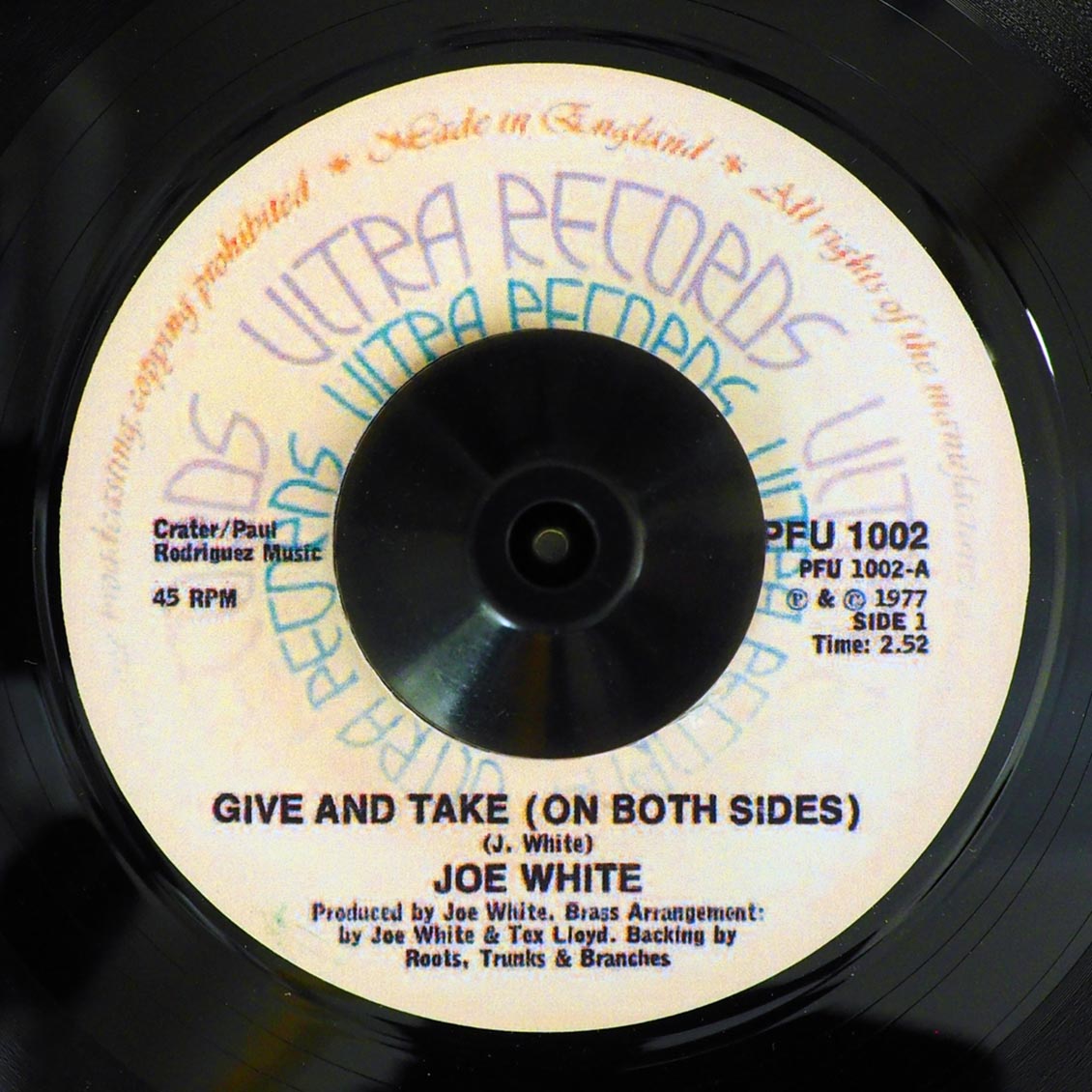Joy White - Give And Take On Both Sides  /  Joe White - Roots Dub