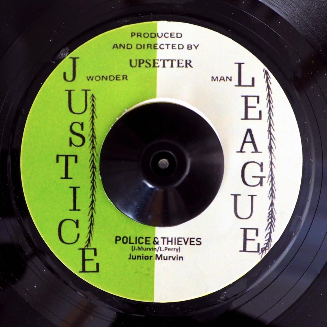 Jr. Murvin - Police & Thieves  /  The Upsetters - Grumbling Dub
