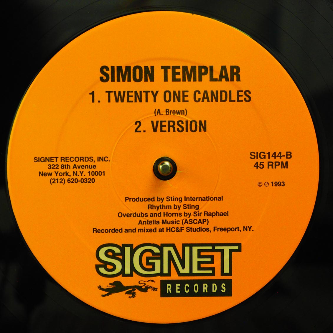 Josey Wales - Use Me; Version  /  Simon Templar - Twnety One Candles; Version (rhythm: "Shaggy - Oh Carolina") (orig. press)