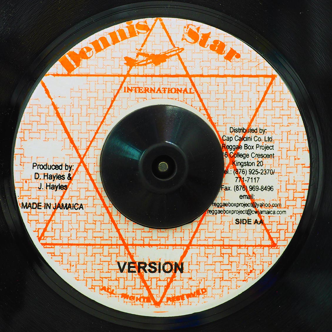 Tony Lowe - Sound Bwoy I'm Telling You  /  Version (rhythm: "China Town")