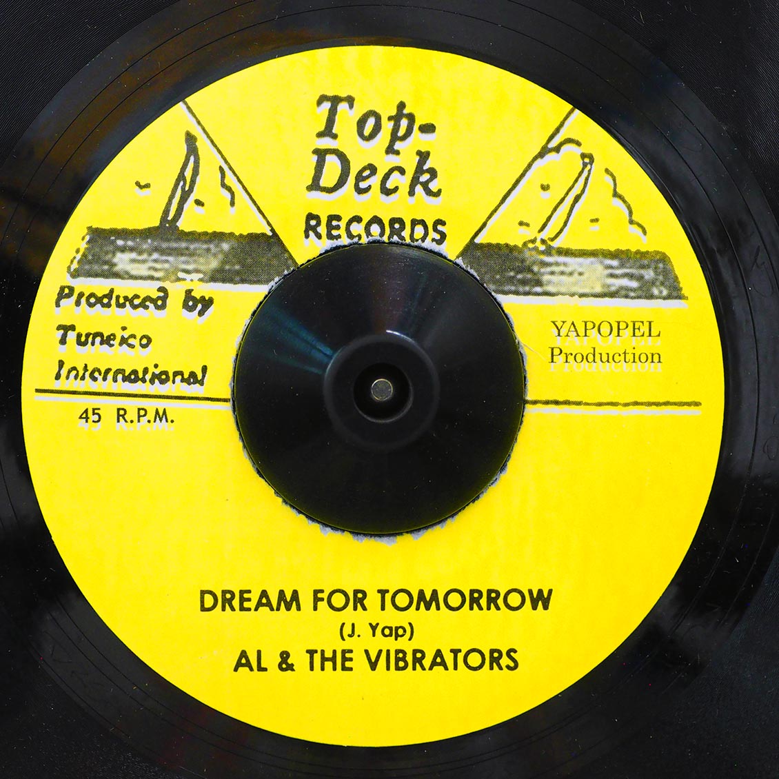 The Schoolboys - Old Broom Sweep Clean  /  Al & The Vibrators - Dream For Tomorrow