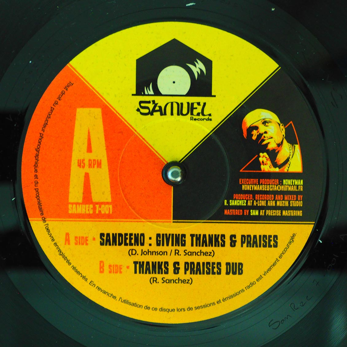 Sandeeno - Giving Thanks & Praises  /  Roberto Sanchez (Lone Ark) - Thanks & Praises Dub