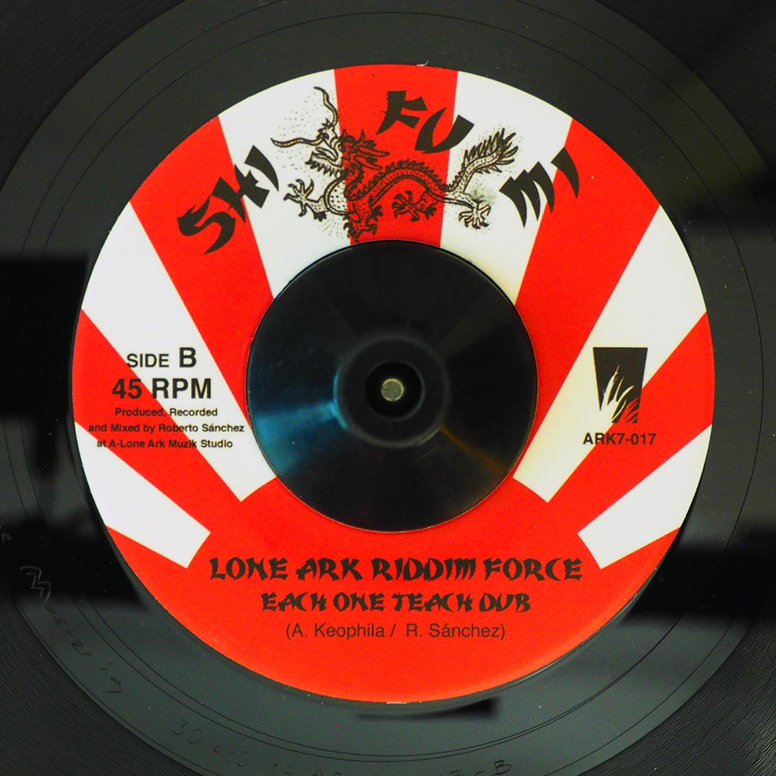 Amatah Keo - Each One Teach One  /  Lone Ark Riddim Force - Each One Teach Dub