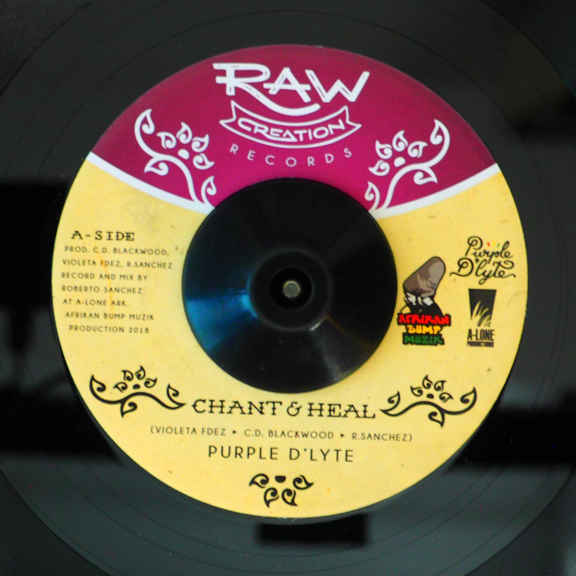 Purple D'Lyte - Chant & Heal  /  Afrikan Bump, Lone Ark Riddim Force - Dub & Heal
