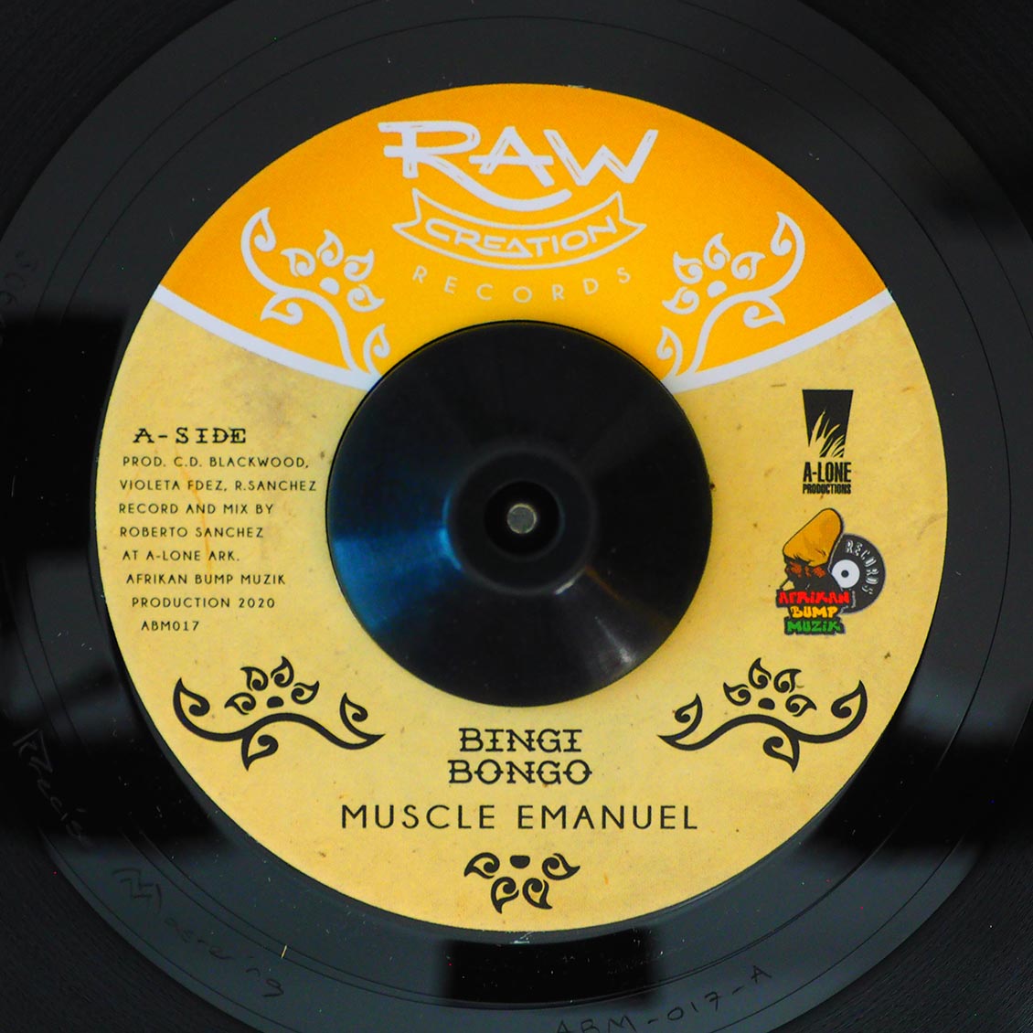 Muscle Emanuel - Bingi Bongo  /  Afrikan Bump, Lone Ark Riddim Force - Bingi Bongo Dub