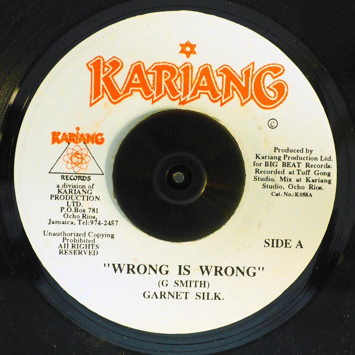 Garnett Silk - Wrong Is Wrong  /  Garnett Silk - Wrong Is Wrong