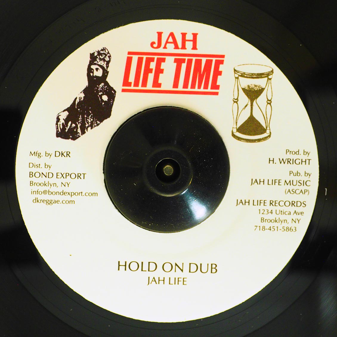 Barrington Levy - Hold On Steady  /  Jah Life - Hold On Dub (rhythm: "Barrington Levy - Hold On Steady")