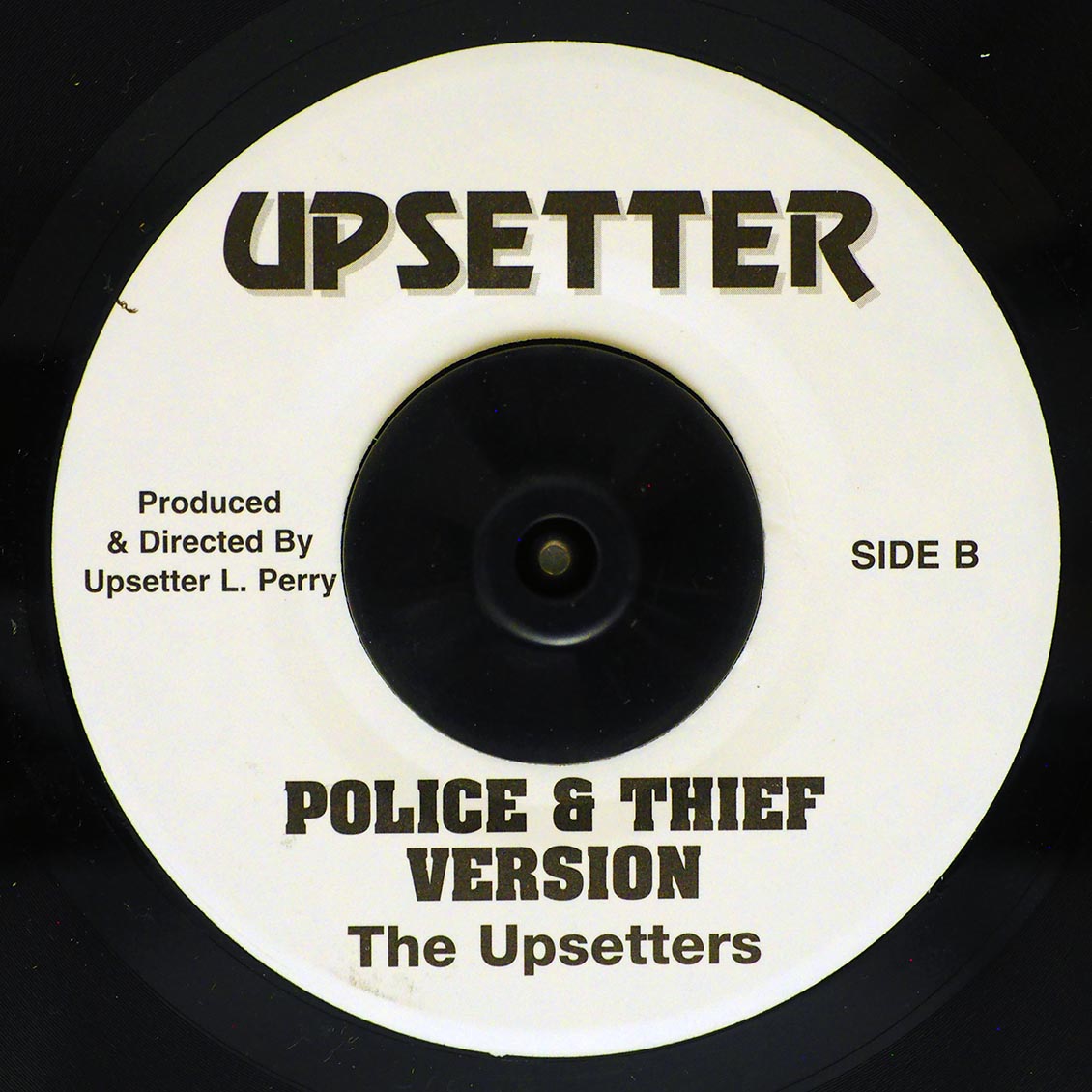 Jr. Murvin - Police & Thief  /  Lee Perry & Upsetters - Version