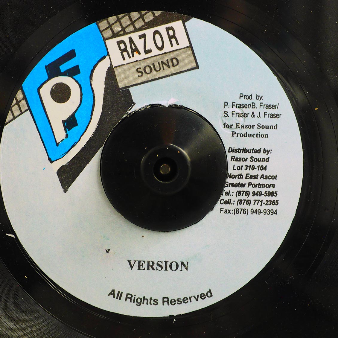 Dennis Brown - True Love  /  Dub Version