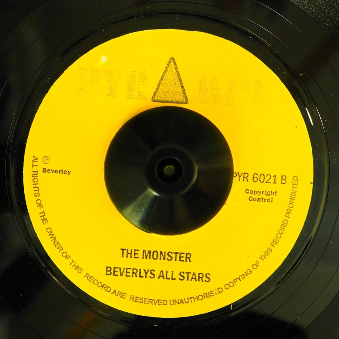 Toots & The Maytals - Pee Pee Cluck Cluck  /  Beverley All Stars - The Monster
