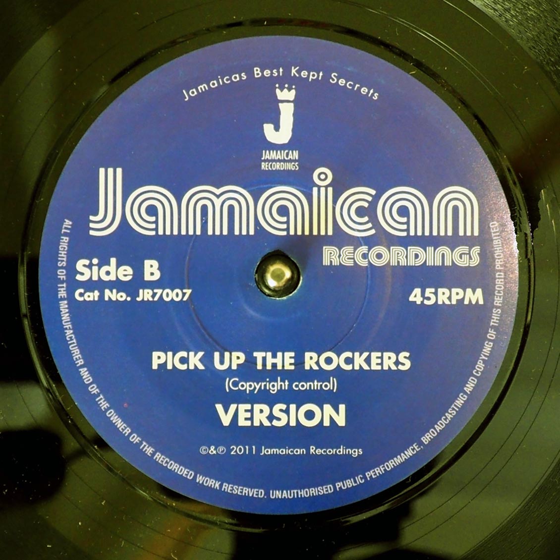 Tappa Zukie - Pick Up The Rockers  /  Version (rhythm: "Pick Up The Pieces")