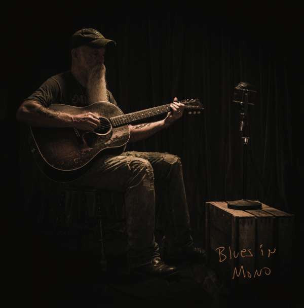 SEASICK STEVE - BLUES IN MONO