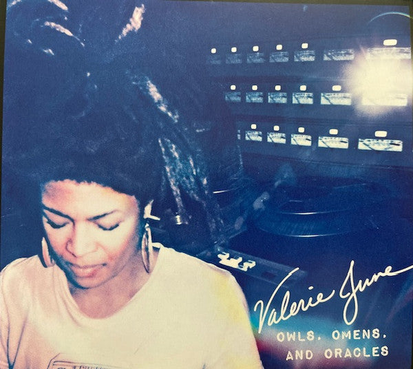 JUNE,VALERIE - OWLS, OMENS & ORACLES