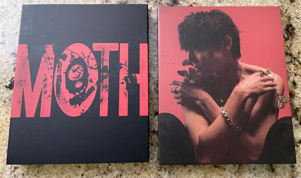 WOOSUNG - MOTH