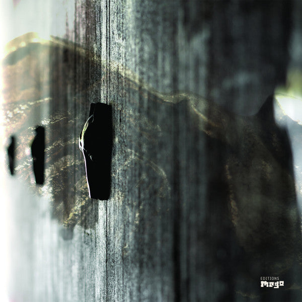 RIVET - ON FEATHER & WIRE