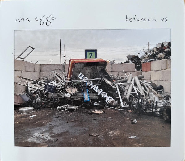 EGGE,ANA - BETWEEN US