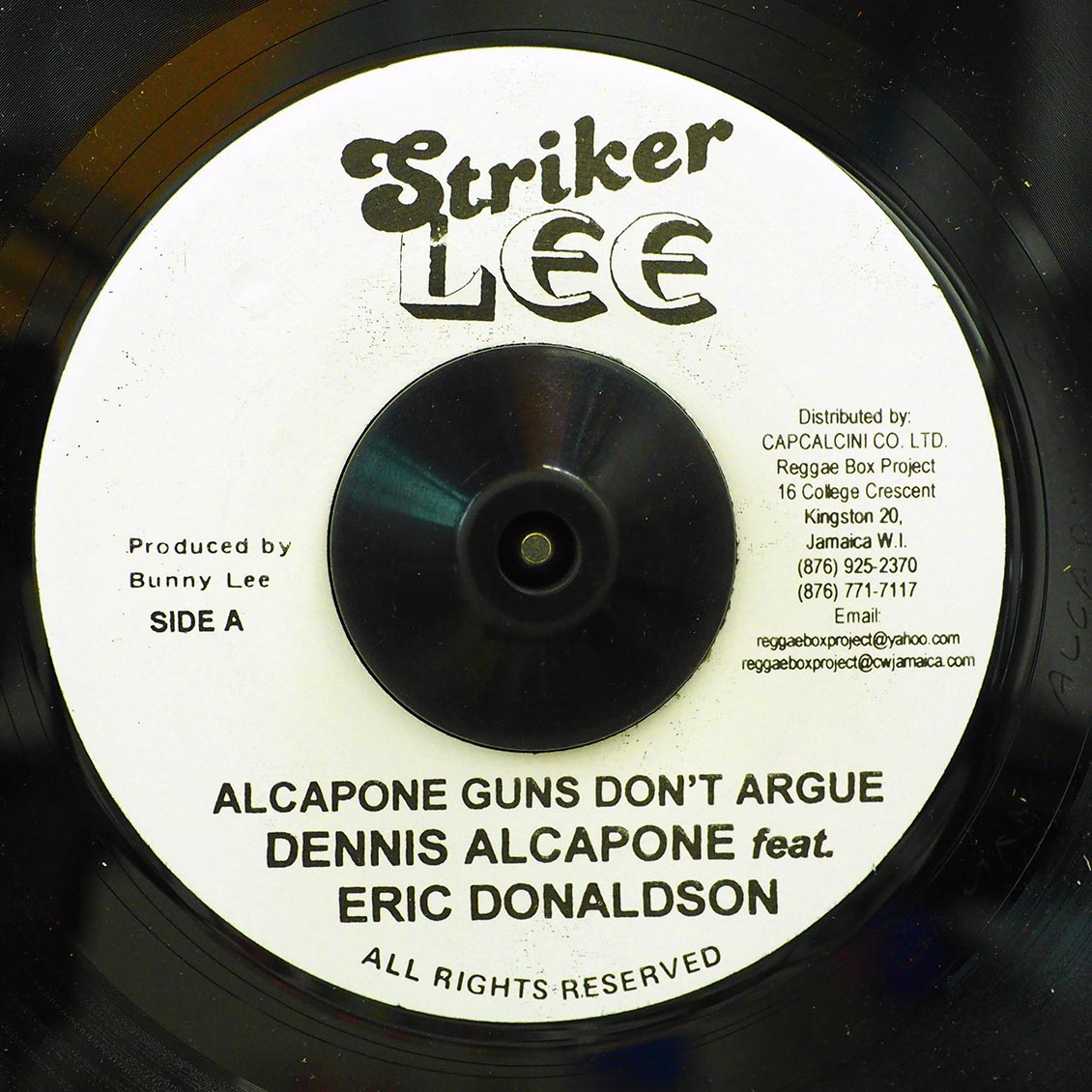 Dennis Alcapone, Eric Donaldson - Alcapone Guns Don't Argue / Dennis Alcapone - Sharper Than Razor Blade product cover